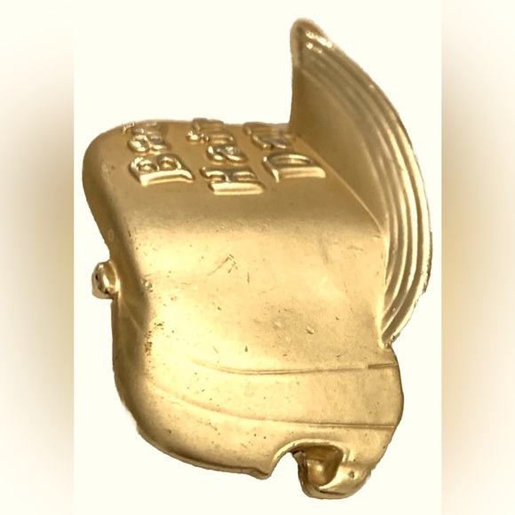 Signed AJC Fun Bad Hair Day Gold Tone Baseball Cap Hat Pin Brooch - Picture 6 of 7